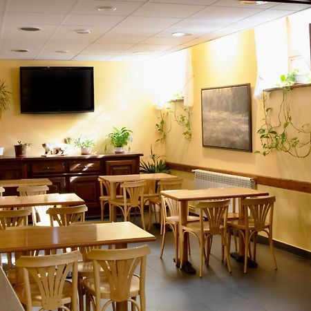 Pensio La Creu Hotel Esterri D'Aneu Ngoại thất bức ảnh