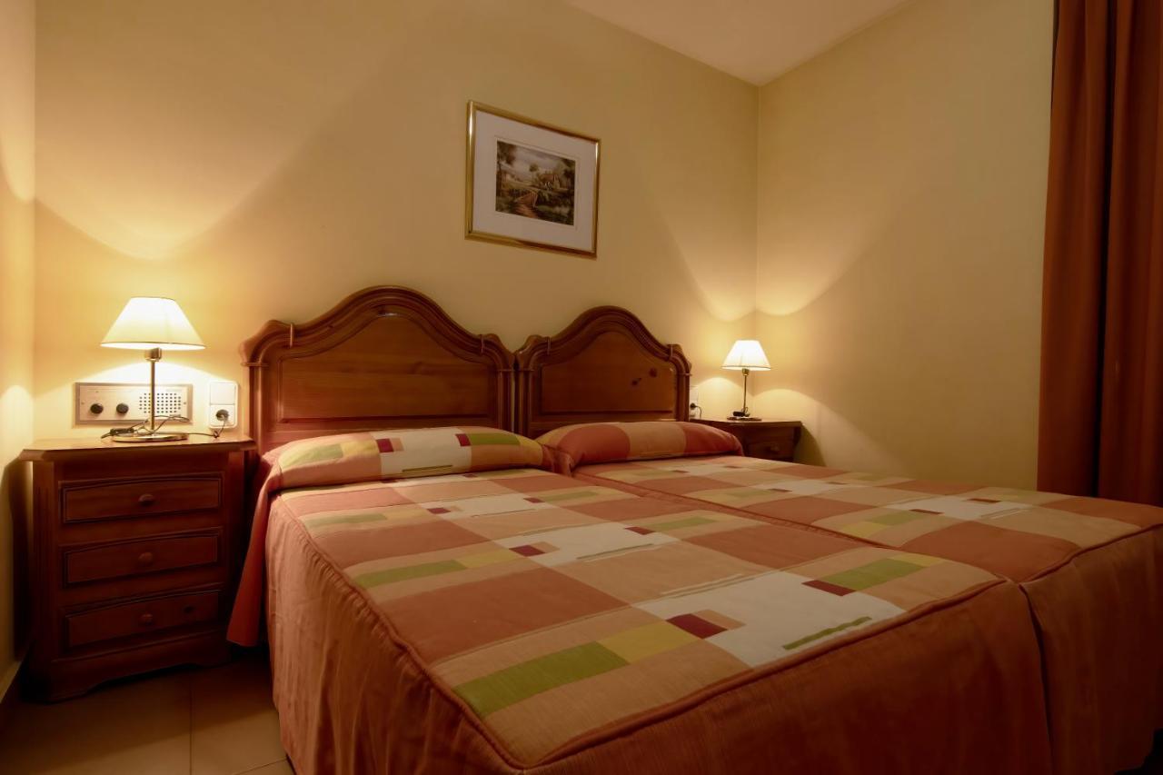Pensio La Creu Hotel Esterri D'Aneu Ngoại thất bức ảnh