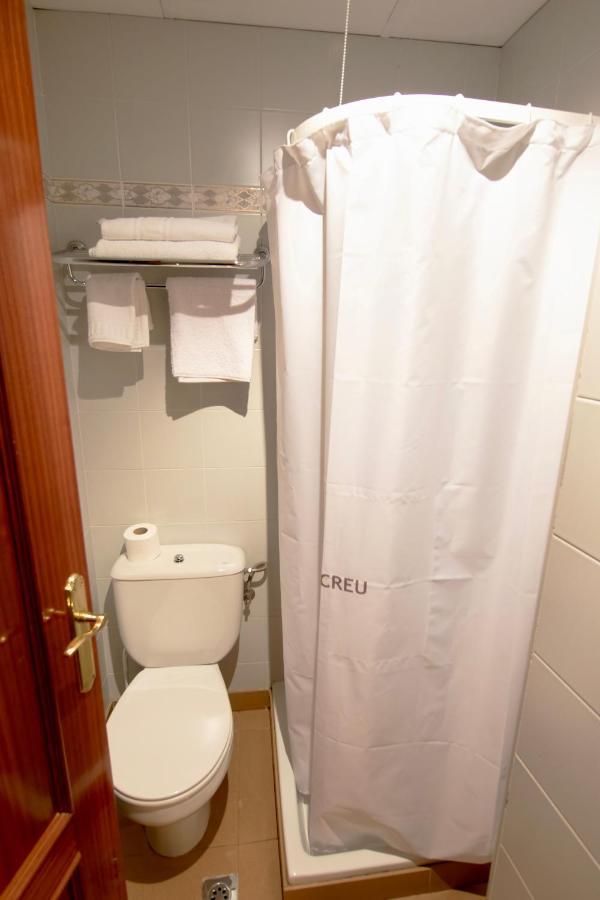 Pensio La Creu Hotel Esterri D'Aneu Ngoại thất bức ảnh
